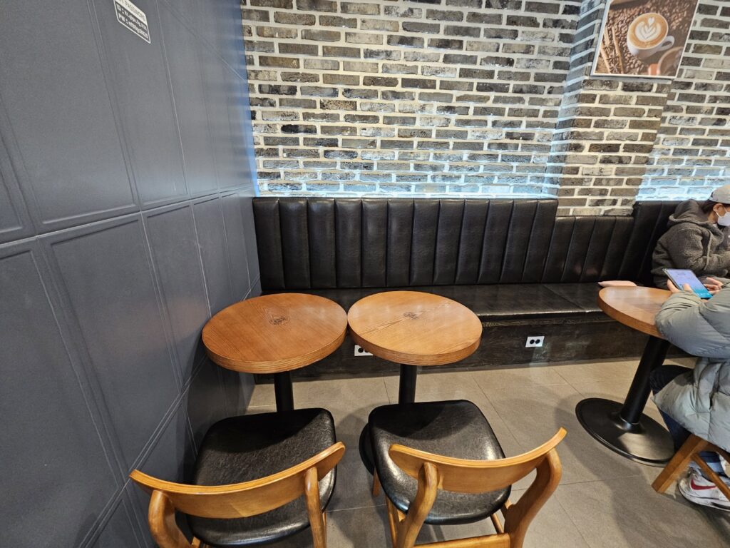 인천 연수동 발도스 카페