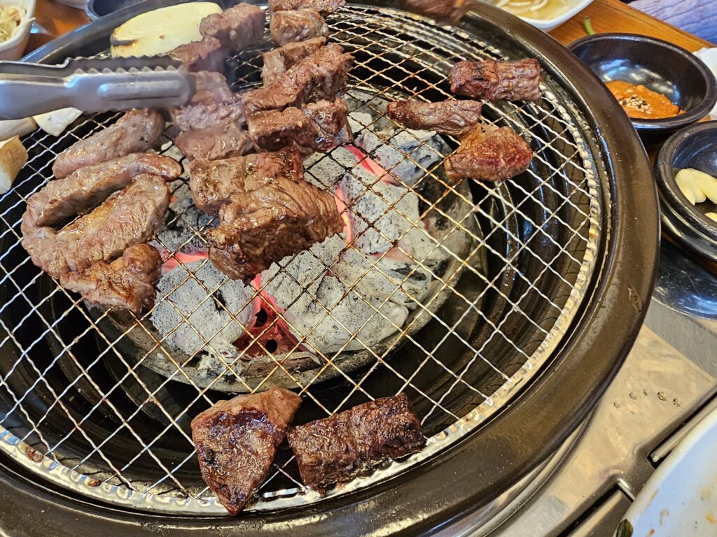 시흥 신천동 신천역 소고기 숯불 구이 맛집, 소돈 